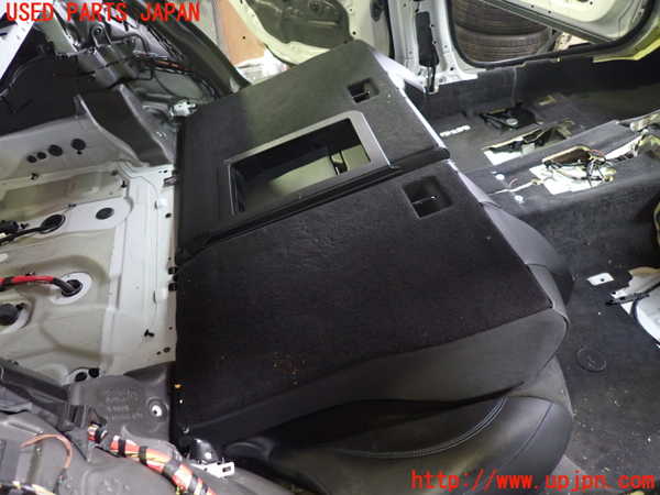1UPJ-9241037385]BMW 640i グランクーペ(6A30)(F06)リアシート 中古_4
