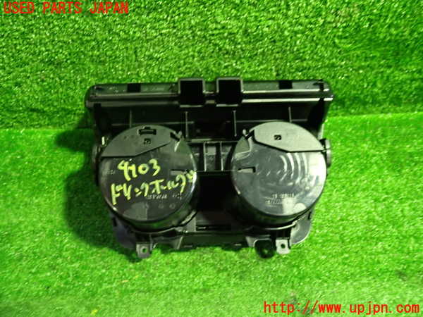 1UPJ-9241037810]BMW 640i グランクーペ(6A30)(F06)ドリンクホルダー 中古_3