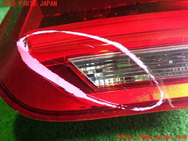 1UPJ-9241041550]BMW 330e(8E20 F30)右リアフィニッシャー 中古_2