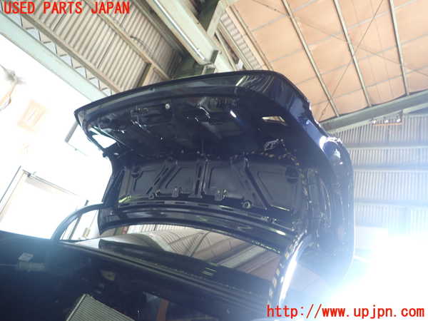 1UPJ-9241041500]BMW 330e(8E20 F30)トランク 中古_5