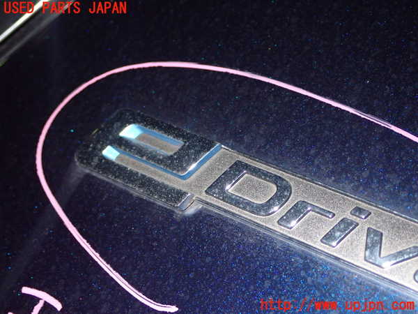 1UPJ-9241041632]BMW 330e(8E20 F30)エンブレム2 中古_2