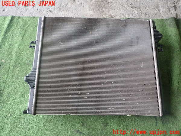 1UPJ-9241042322]BMW 330e(8E20 F30)ラジエーター2 (サブ) 中古_3