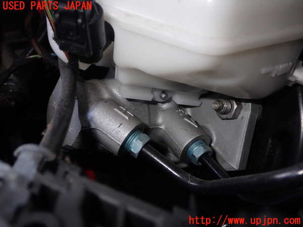1UPJ-9241044050]BMW 330e(8E20 F30)ブレーキマスターシリンダー 中古_2