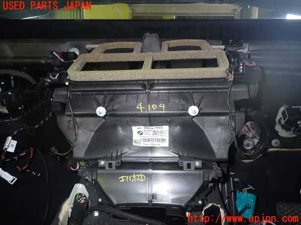 1UPJ-9241046081]BMW 330e(8E20 F30)エバポレーター1 中古_2