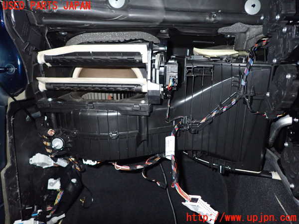 1UPJ-9241046081]BMW 330e(8E20 F30)エバポレーター1 中古_3