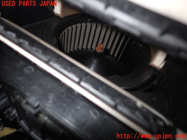 1UPJ-9241046081]BMW 330e(8E20 F30)エバポレーター1 中古_4