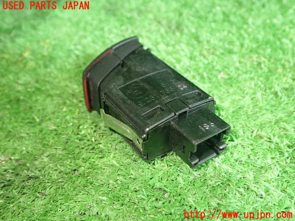 1UPJ-9241046290]BMW 330e(8E20 F30)ハザードスイッチ 中古_3