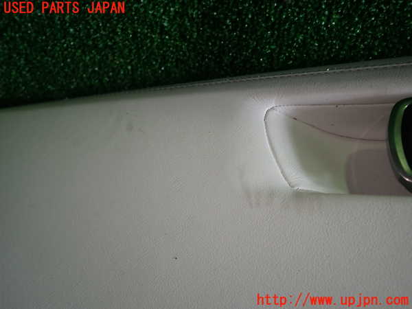 1UPJ-9241047516]BMW 330e(8E20 F30)グローブボックス1 中古_2