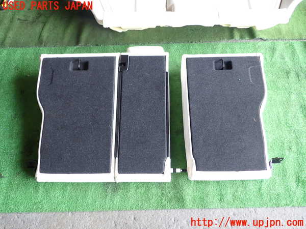 1UPJ-9241047385]BMW 330e(8E20 F30)リアシート 中古_5