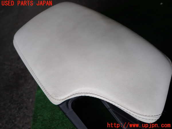 1UPJ-9241047540]BMW 330e(8E20 F30)センターコンソール 中古_4