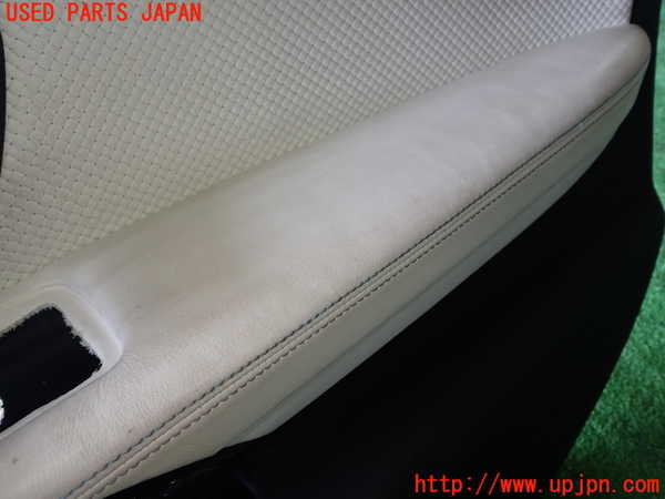 1UPJ-9241041234]BMW 330e(8E20 F30)右前ドア内張り 中古_3