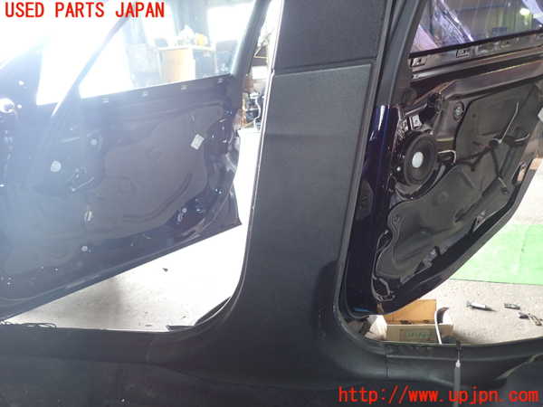 1UPJ-9241047665]BMW 330e(8E20 F30)右センターピラートリム 中古_3