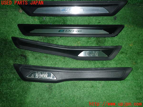 1UPJ-9241047740]BMW 330e(8E20 F30)スカッフプレート 中古_3