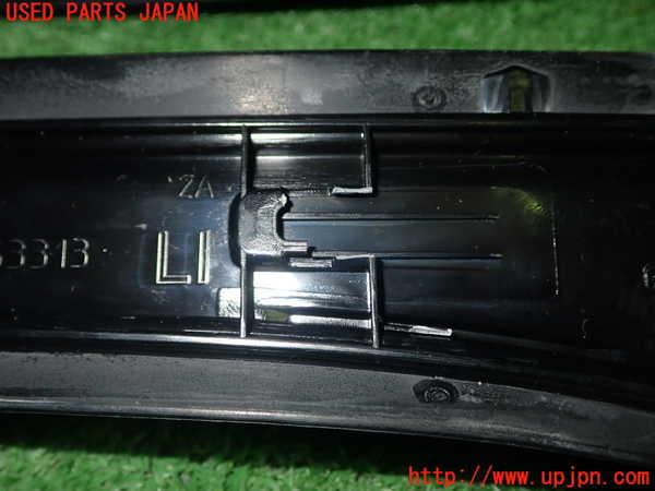 1UPJ-9241047740]BMW 330e(8E20 F30)スカッフプレート 中古_4