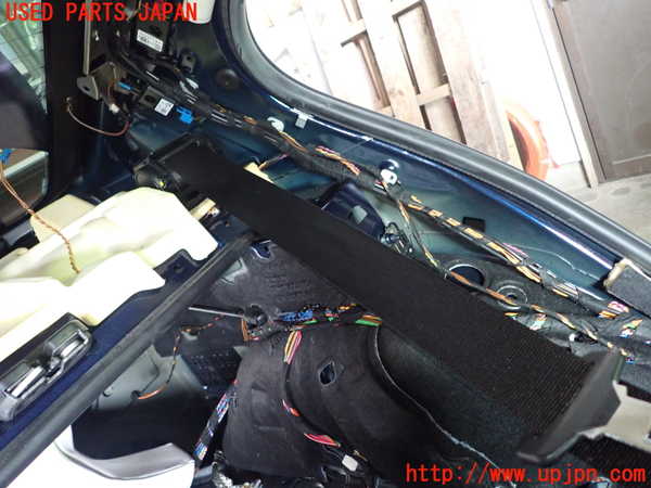 1UPJ-9241047185]BMW 330e(8E20 F30)左2列目シートベルト 中古_2
