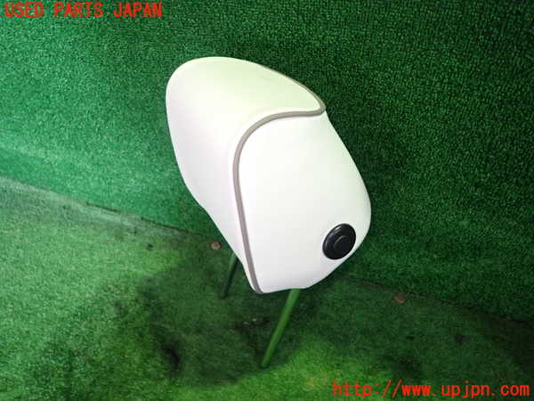 1UPJ-9241047070]BMW 330e(8E20 F30)助手席ヘッドレスト 中古_2