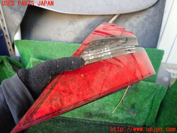 1UPJ-9241051530]ベンツ SL500 R230(230475)右テールランプ 中古_2