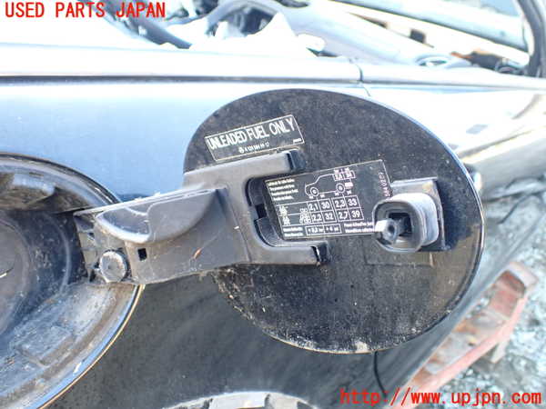 1UPJ-9241051690]ベンツ SL500 R230(230475)フューエルリッド 中古_3