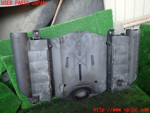 1UPJ-9241052560]ベンツ SL500 R230(230475)エアクリーナーボックス 中古_2
