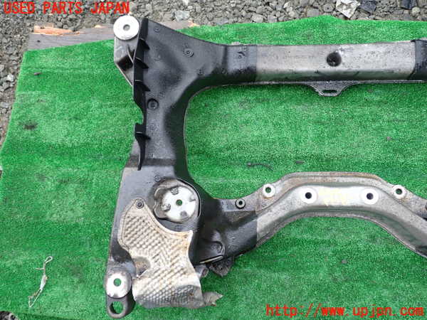 1UPJ-9241055285]ベンツ SL500 R230(230475)フロントメンバー 中古_3