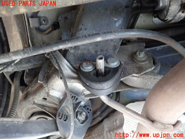 1UPJ-9241055295]ベンツ SL500 R230(230475)リアメンバー 中古_4