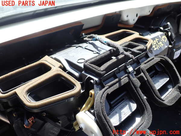1UPJ-9241056081]ベンツ SL500 R230(230475)エバポレーター1 中古_2