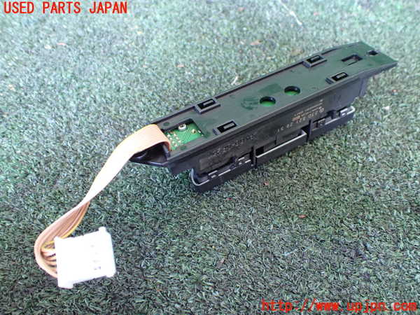 1UPJ-9241056307]ベンツ SL500 R230(230475)スイッチ2(パーキングソナー) 中古_2
