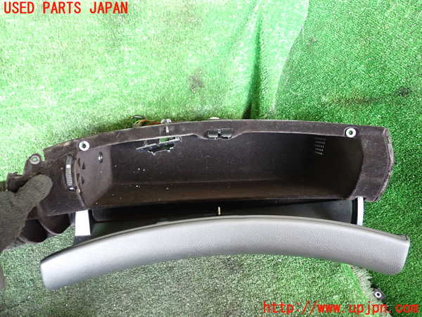 1UPJ-9241057516]ベンツ SL500 R230(230475)グローブボックス1 中古_2