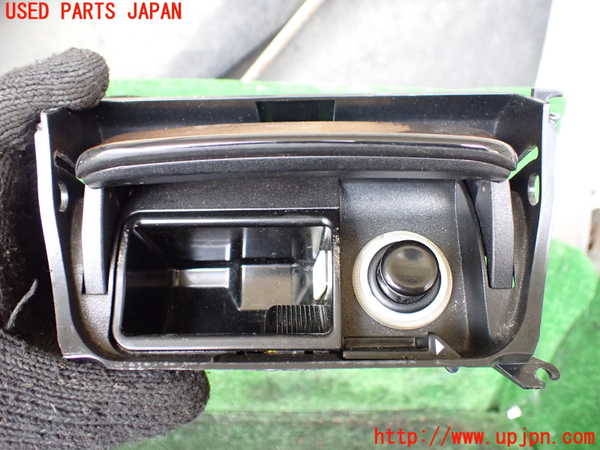 1UPJ-9241057821]ベンツ SL500 R230(230475)灰皿1 中古_2
