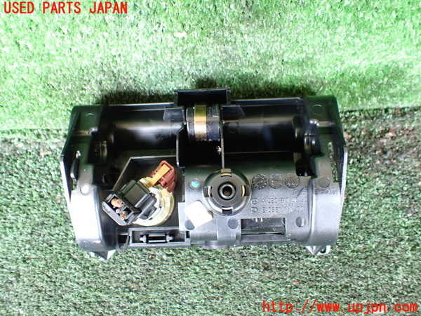 1UPJ-9241057821]ベンツ SL500 R230(230475)灰皿1 中古_3