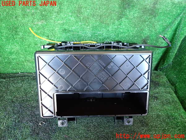 1UPJ-9241057842]ベンツ SL500 R230(230475)小物入れ2 中古_4