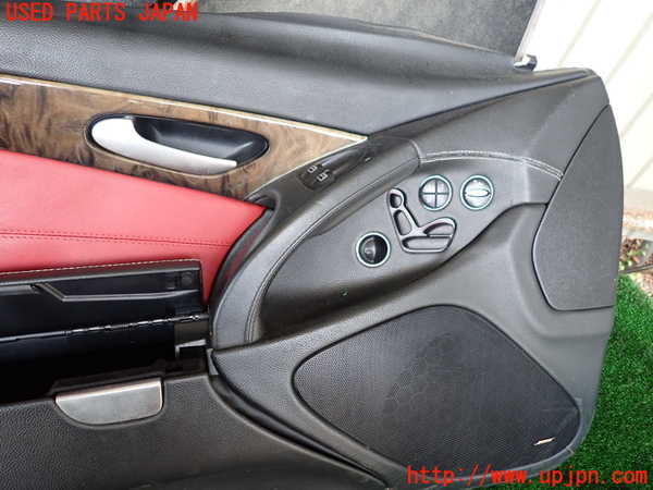 1UPJ-9241051264]ベンツ SL500 R230(230475)左ドア内張り 中古_2