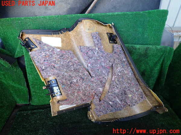 1UPJ-9241057665]ベンツ SL500 R230(230475)右センターピラートリム 中古_2