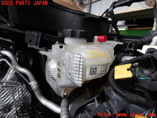 2UPJ-9241082410]アルファロメオ・ステルヴィオ(94920)ラジエータータンク 中古_2