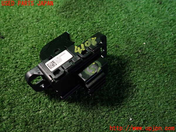 2UPJ-9241086310]アルファロメオ・ステルヴィオ(94920)スイッチ5(電動パーキング) 中古_2