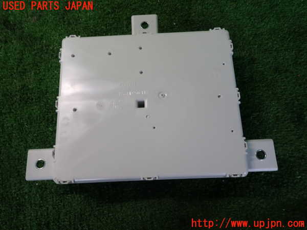 2UPJ-9241086741]アルファロメオ・ステルヴィオ(94920)ヒューズボックス1(室内助手席側) 中古_2