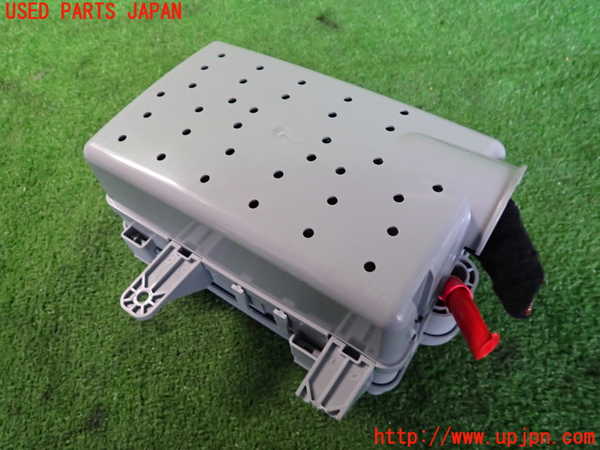 2UPJ-9241086742]アルファロメオ・ステルヴィオ(94920)ヒューズボックス2(室内運転席側) 中古_3