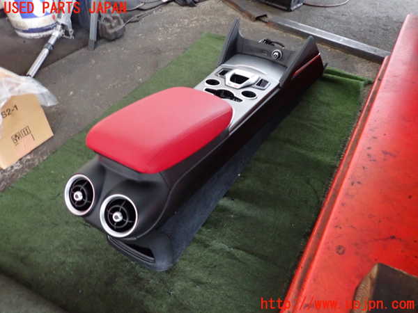 2UPJ-9241087540]アルファロメオ・ステルヴィオ(94920)センターコンソール 中古_2