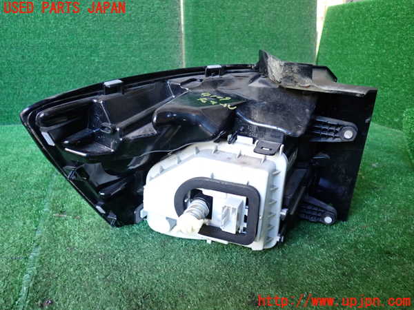 1UPJ-9241091530]VW・T-Cross(ティークロス)(C1DKR)右テールランプ 中古_2