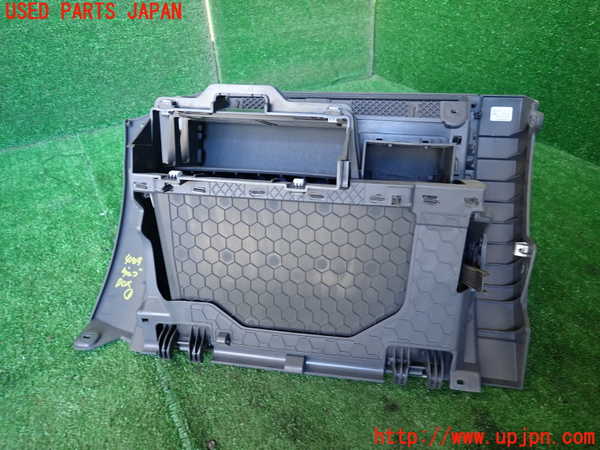 1UPJ-9241097516]VW・T-Cross(ティークロス)(C1DKR)グローブボックス1 中古_2