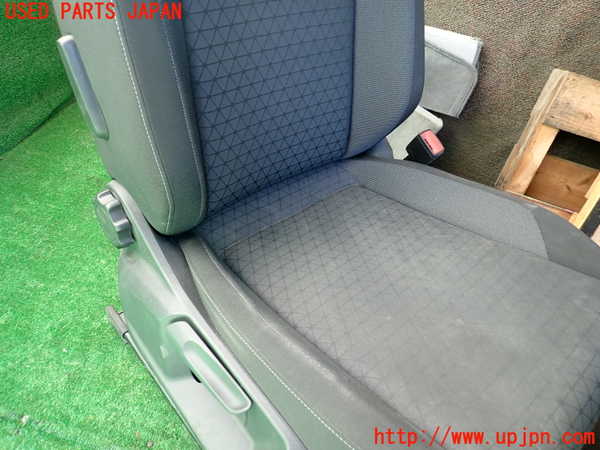1UPJ-9241097035]VW・T-Cross(ティークロス)(C1DKR)運転席シート 中古_4