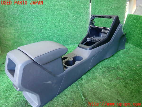 1UPJ-9241097540]VW・T-Cross(ティークロス)(C1DKR)センターコンソール 中古_2