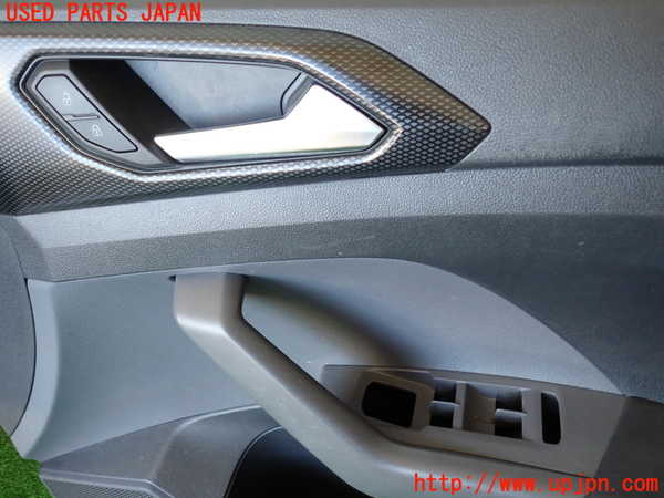 1UPJ-9241091234]VW・T-Cross(ティークロス)(C1DKR)右前ドア内張り 中古_2