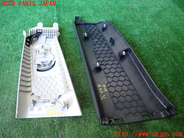 1UPJ-9241097665]VW・T-Cross(ティークロス)(C1DKR)右センターピラートリム 中古_2