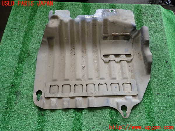 2UPJ-9241102170]ハマーH3(不明)エンジンアンダーカバー 中古_2