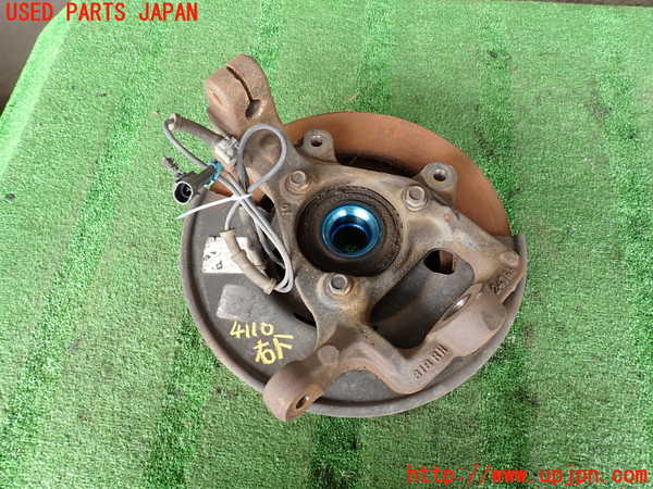2UPJ-9241104290]ハマーH3(不明)右フロントナックルハブ 中古_2
