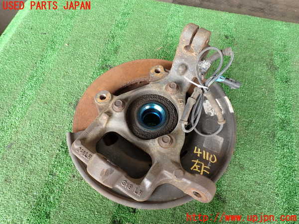 2UPJ-9241104295]ハマーH3(不明)左フロントナックルハブ 中古_2
