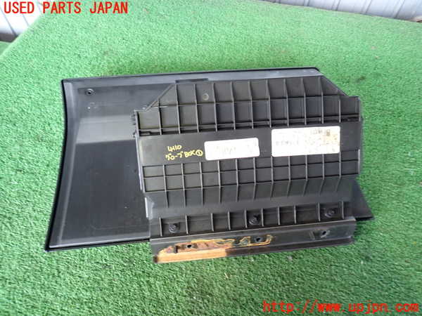 2UPJ-9241107516]ハマーH3(不明)グローブボックス1 中古_3