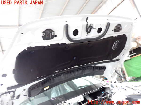 2UPJ-9241111060]ジャガー・Eペイス(DF2NA)ボンネットフード 中古_3