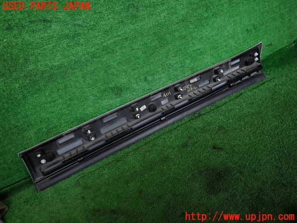 2UPJ-9241111262]ジャガー・Eペイス(DF2NA)左前ドアパネル 中古_4